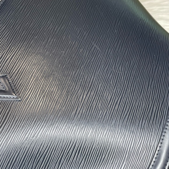 (MT77) Authentic Louis Vuitton PM Epi  St Jacques - Picture 13 of 15